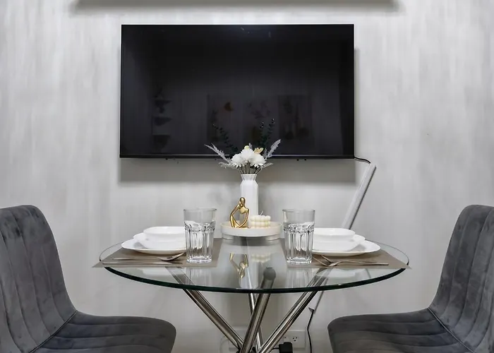 Apartment Near Mrt Boni, Greenfield, Shangrila & Megamall