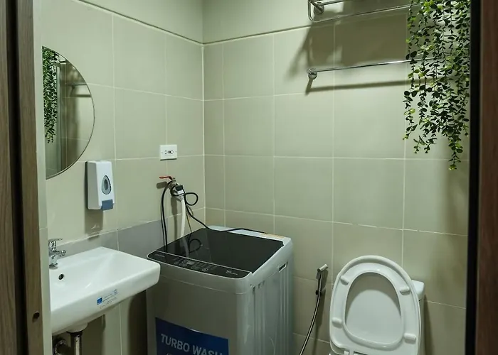 Near Mrt Boni, Greenfield, Shangrila & Megamall Apartment Manila